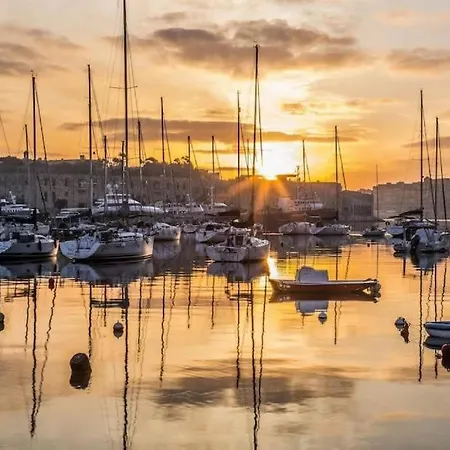 A Stylish 1br In ,central With Wifi And Ac By 360 Estates * Gzira