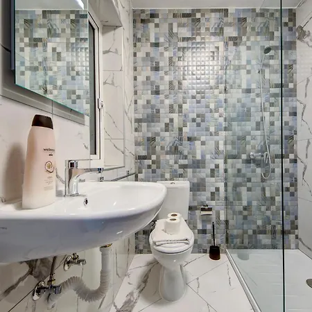 A Stylish 1br In ,central With Wifi And Ac By 360 Estates Apartament *