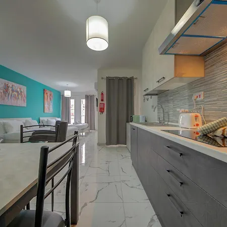 Appartement A Stylish 1br In ,central With Wifi And Ac By 360 Estates Gzira