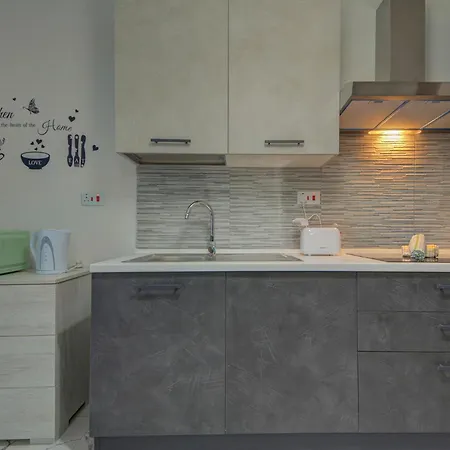A Stylish 1br In ,central With Wifi And Ac By 360 Estates Gzira